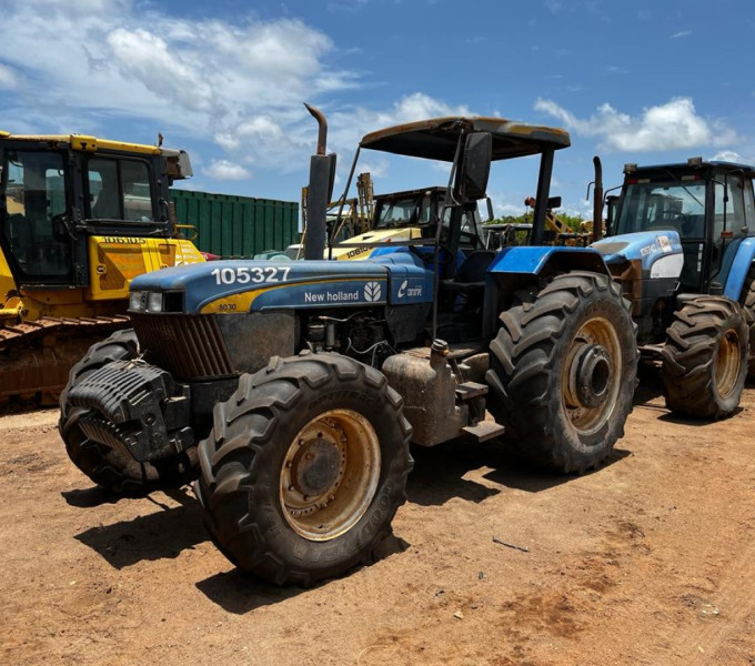 Trator New Holland NH 8030-4, 2013, Frota: 105327