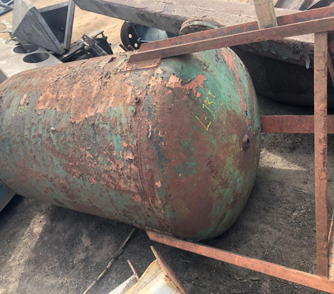 Tanque em A/C aprox. 2000L