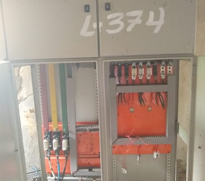 Painel elétrico vazio