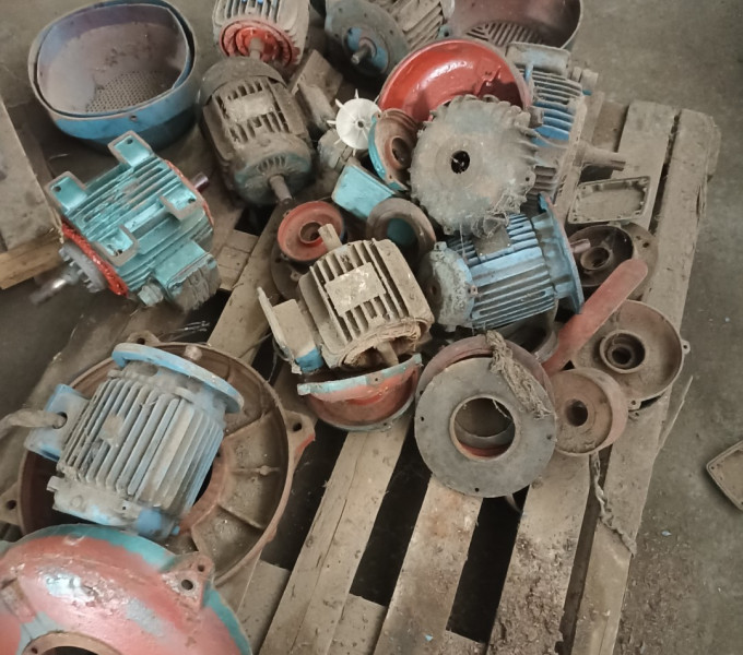 11 motores eletricos sucateados