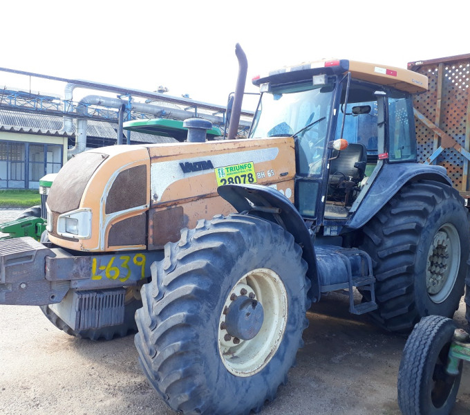Trator Agrícola Valtra BH 165 Cabinado; 2009