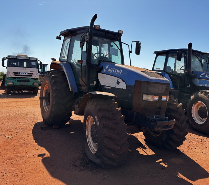 Trator New Holland, NH TM 7010-4, Ano: 2010, Frota: 805199