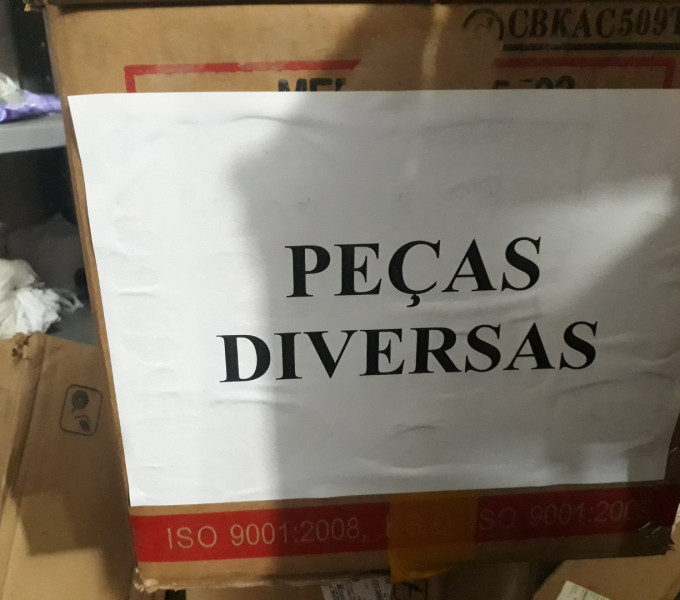 Várias peças diversas