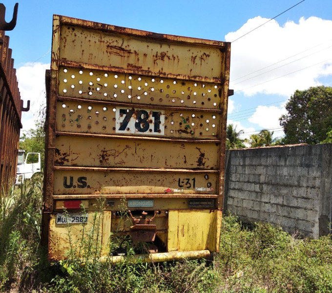 01 REBOQUE ABERTO – 8,00m KRONORTE MUL-2980, ANO 2000 FROTA: 20781