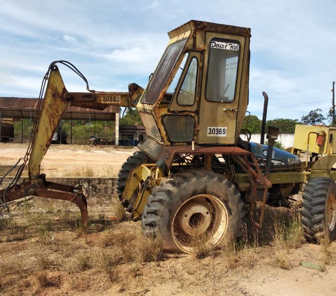 01 CARREGADEIRA FORD- NEW HOLLAND, ANO 2005 FROTA:30369
