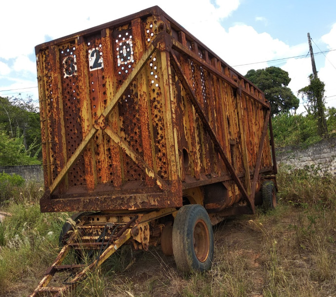 01 REBOQUE FECHADO – 8,30M RONDON MUK-9278, ANO 2002 FROTA: 20820