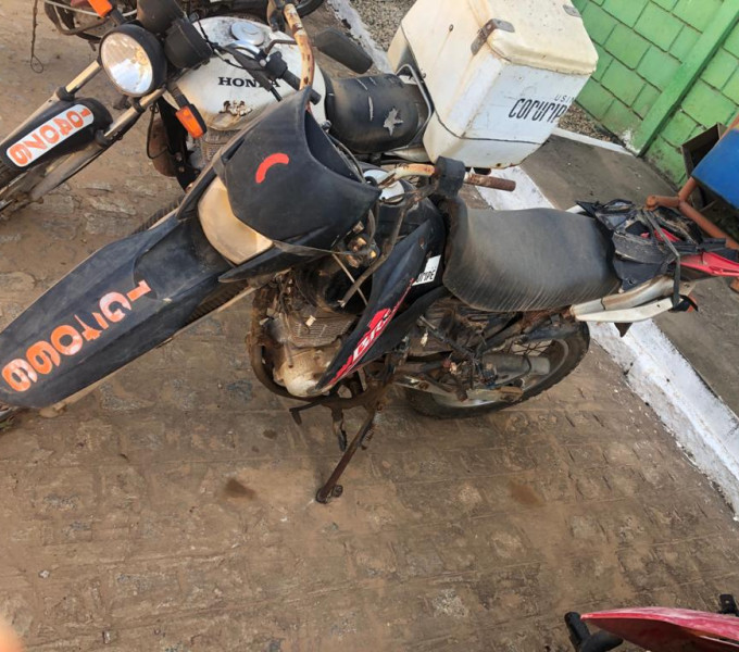 Motocicleta Honda NXR-150 Bros, preta, NMD-5168, 2012