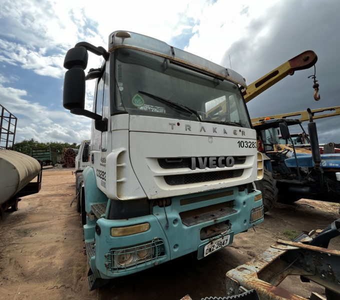 Caminhão Cavalo Mecânico Iveco TRAKKER 740T48T, Branco, Placa: OWZ-2847, Ano 2013, Frota: 103283