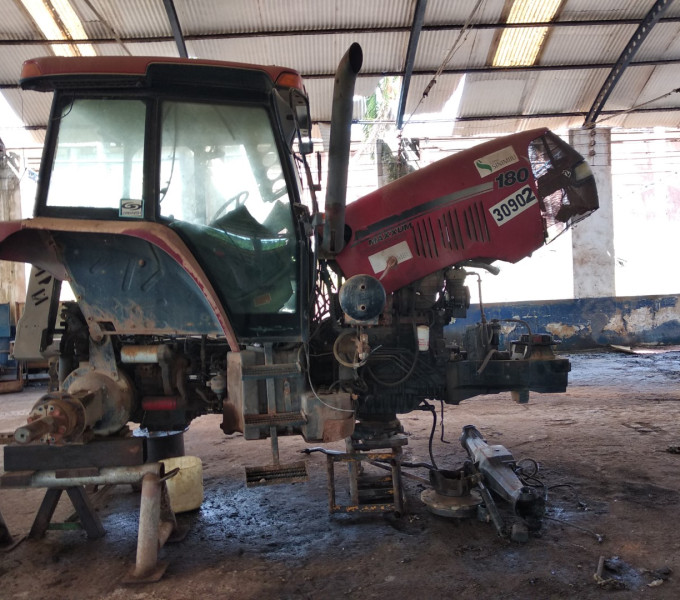 01 TRATOR CASE MXM, 180CV ANO 2009, FROTA: 30902