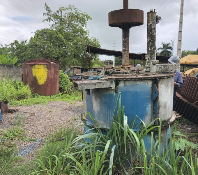 01 CENTRÍFUGA DE AÇUCAR MAUSA P-650 C/ MOTOR