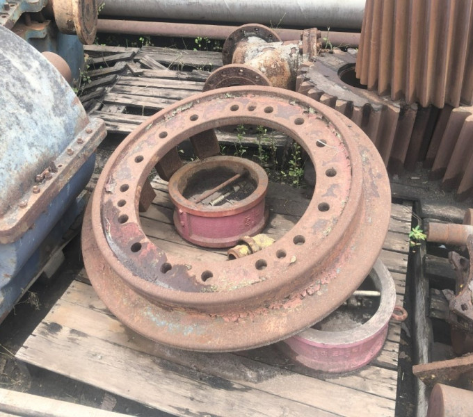 04 FLANGES, 2 VALVULAS