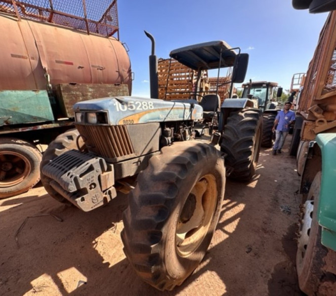 TRATOR DE PNEU NEW HOLLAND 8030-4, 2010, FROTA: 105288