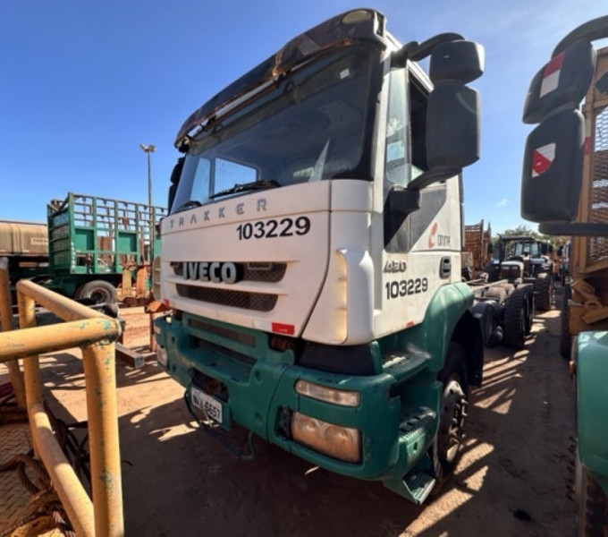 CAMINHÃO Plataforma IVECO 420T, 2010, FROTA: 103229