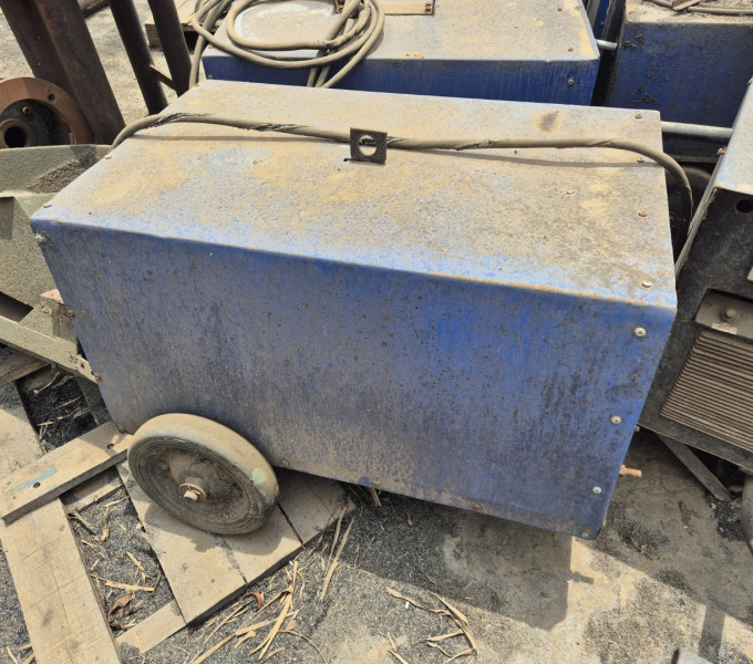 03 MÁQUINA DE SOLDA ELIMAQ
