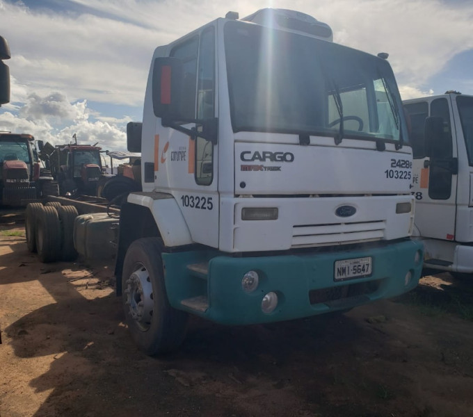 Caminhão Ford Cargo 2428E, Ano: 2008, Branco, Diesel, Placa: NMI 5647, Frota: 103225 + Item 14