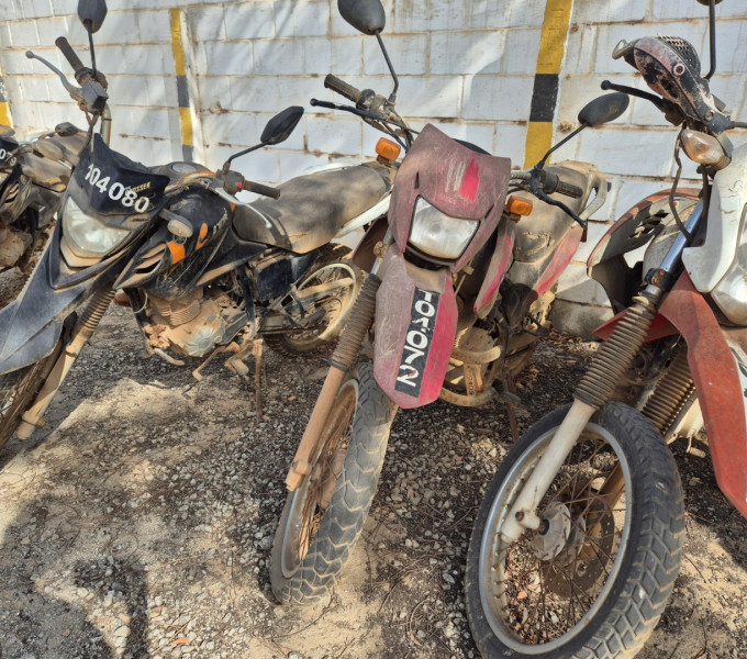 Motocicleta Honda NXR 150cc Bros, Ano 2012, Vermelha, Placa: OHD 1566, Frota: 104072 + Item 2 CX1