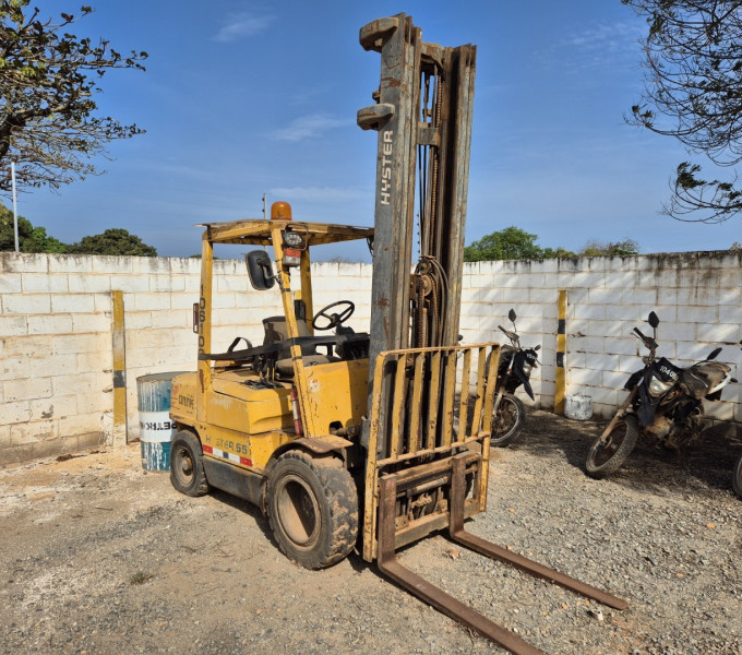 Empilhadeira Hyster H45 2,5ton, Ano 2002, Amarela, Frota: 106102 + Item 13 e 24