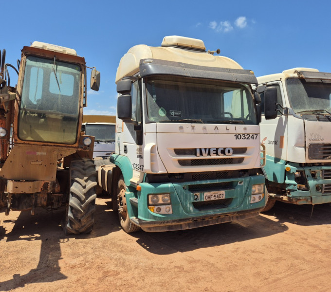 Caminhão cavalo mêcanico Iveco Stralis 800S48TZ, Ano 2012, Branco, Placa: OHF 9407, Frota: 103247 + Item 3 CX4