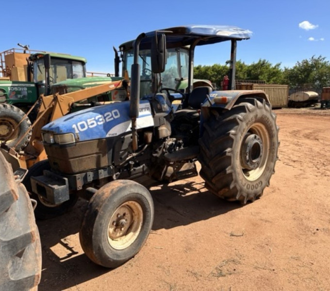 TRATOR TT4030, 2012, FROTA: 105320 + Item 2 cx-02, Item 3 cx-01