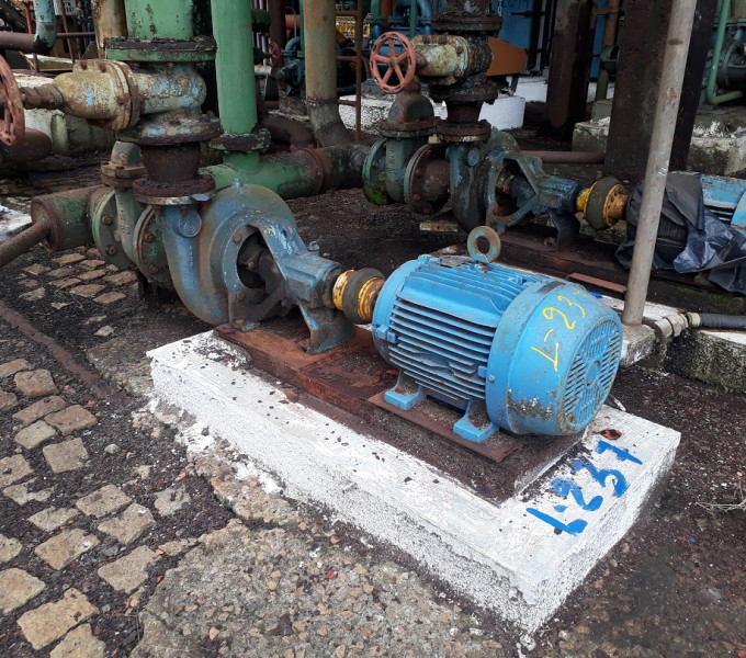 Conjunto de Motor-Bomba Equipe WEG 30Cv 100M³/H; TAG: 570MB03