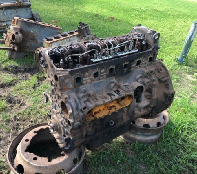 MOTOR DE CAMINHÃO CUMMINS  DIESEL , 6 CILINDROS
