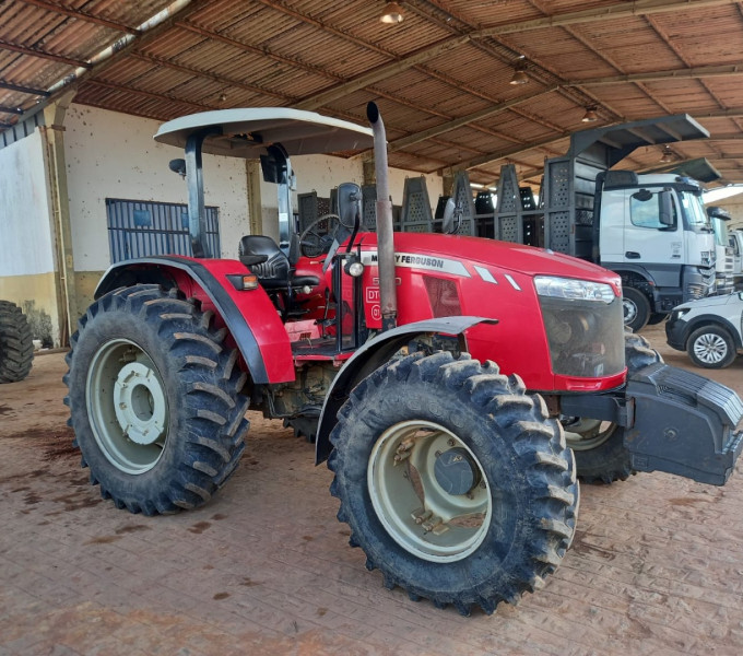 TRATOR DE PNEUS MASSEY FERGUSON 5710, ANO 2020 (OBS: RODANDO)