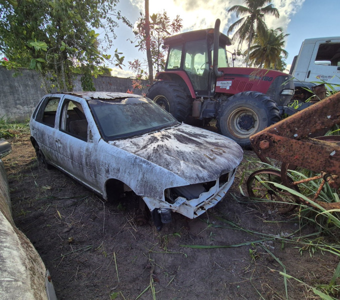 GOL , PLACA: NMG 0349 (OBS: MOTOR, LATARIA E ESTOFADO COM DEFEITO, PNEU DANIFICADO), NO CLUBE