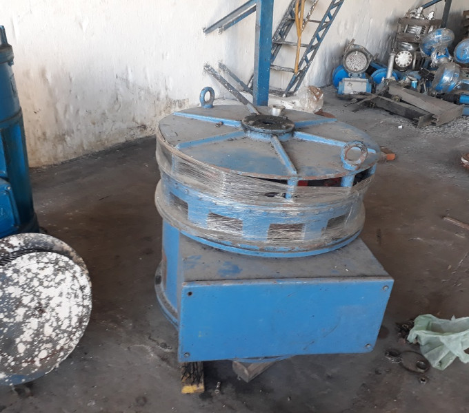 02 motores elétricos p/ centrifuga descontinua