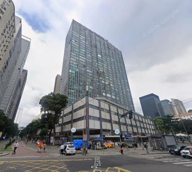 Foto de Comercial em leilão no Edificação de Salas Comerciais em Rio De Janeiro - RJ