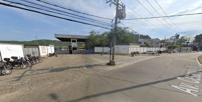 Foto de Terreno em leilão no bairro Cosmos em Rio De Janeiro - RJ