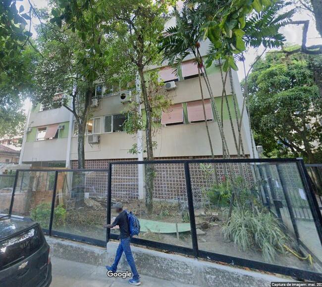 Apartamento no Humaitá