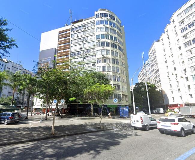 Grupo de Salas em Copacabana