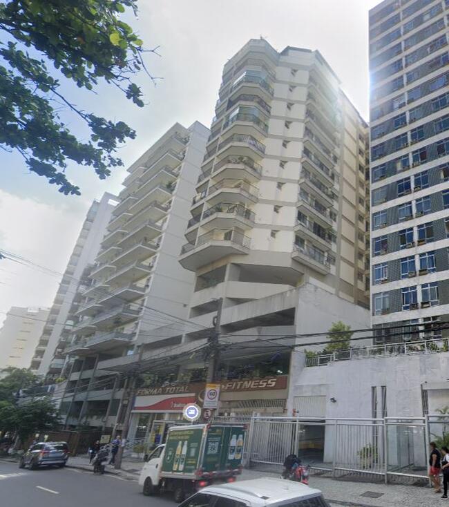 Apartamento no Humaitá
