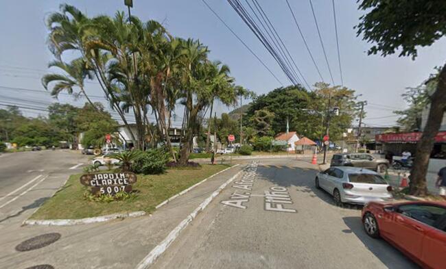 Casa no Condomínio Jardim Clarice em Jacarepaguá