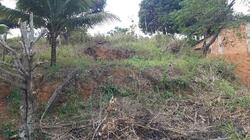 Foto de Terreno - Área total: 334,75 m² - Localizado(a): RUA REI DARIO L, N. SN, LT 24 QD 20, VALE DOS REIS, LOTEAMENTO VALE DOS REIS - CARIACICA/ES - CEP: 29158212 - N° IPTU: 3414314180147000 - MATRÍCULA: 4258 - OFICIO: 1