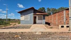 Foto de Casa - Área privativa: 62,83 m²Com 2 qt(s), 1 Banheiro(s), - Localizado(a): RUA DOMINGO PIUTA, N. 35, , - DEMERVAL LOBAO/PI - CEP: 64390000 - N° IPTU: 911639 - MATRÍCULA: 8356 - OFICIO: 1