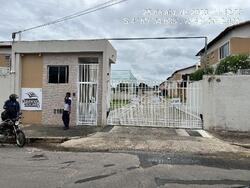 Foto de Casa - Área privativa: 113,19 m²Com 2 qt(s), 1 Banheiro(s), 1 Vaga na Garagem - Localizado(a): RUA MARIA MIRTO DE SA, N. 2165, CS 198, SANTA MARIA, COND RESERVA DO NORTE 5 - TERESINA/PI - CEP: 64012355 - N° IPTU: 3997383 - MATRÍCULA: 14211 - OFICIO: 8