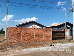 Foto de Casa - Área privativa: 43,26 m²Com 2 qt(s), 1 Banheiro(s), - Localizado(a): RUA LAURENTINO NETO, N. 112, LT 01 QD 04, , LOT RESIDENCIAL MITACUNHA - PRADO FERREIRA/PR - CEP: 86618000 - N° IPTU: 2020011401001 - MATRÍCULA: 15960 - OFICIO: 2
