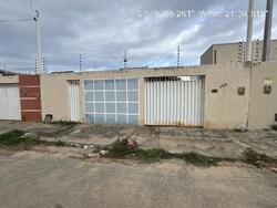 Foto de Casa - Área privativa: 68,74 m²Com 2 qt(s), 1 Banheiro(s), - Localizado(a): RUA MARIA DALVA DE PAIVA MADRUGA, N. 160, LT 38 QD B3, SANTA DELMIRA, LOT PARQUE VERDE - MOSSORO/RN - CEP: 59616610 - N° IPTU: 40381161 - MATRÍCULA: 26868 - OFICIO: 6
