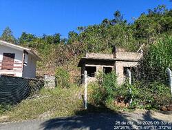 Foto de Casa - Área privativa: 45 m²Com 2 qt(s), 1 Banheiro(s), - Localizado(a): RUA JOSE SEDNIR VIEIRA, N. SN, LT 63 QD E, SAO MARTINHO, LOT VILA ESPERANCA - TUBARAO/SC - CEP: 88708748 - N° IPTU: 1394 - MATRÍCULA: 22300 - OFICIO: 1