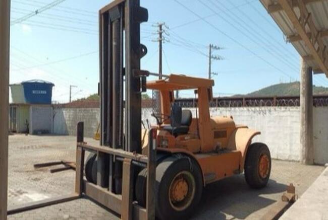 1982 Empilhadeira Hyster 12 ton P317 - DIESE