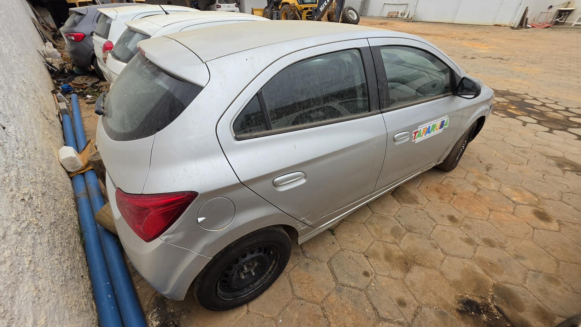CHEVROLET ONIX JOY, COR PRATA, ANO 2020. — foto 3 de 11