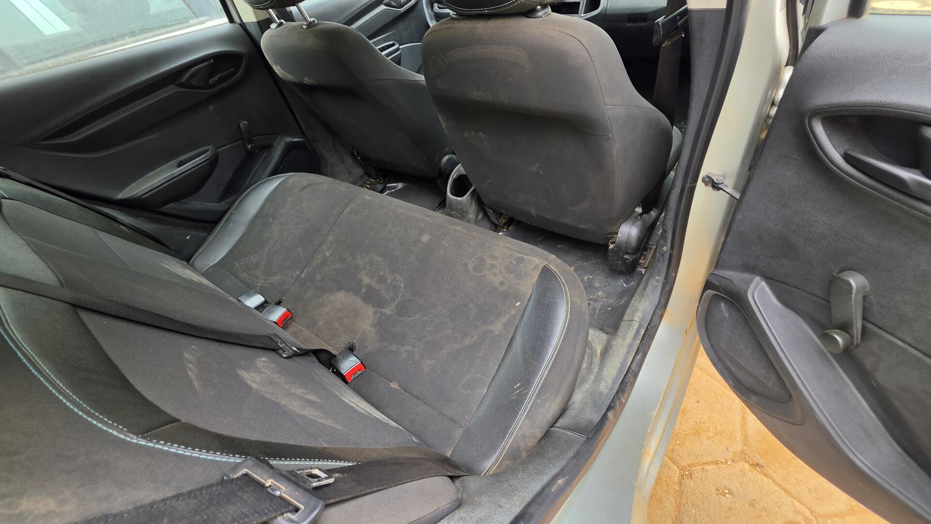 CHEVROLET ONIX JOY, COR PRATA, ANO 2020. — foto 4 de 11