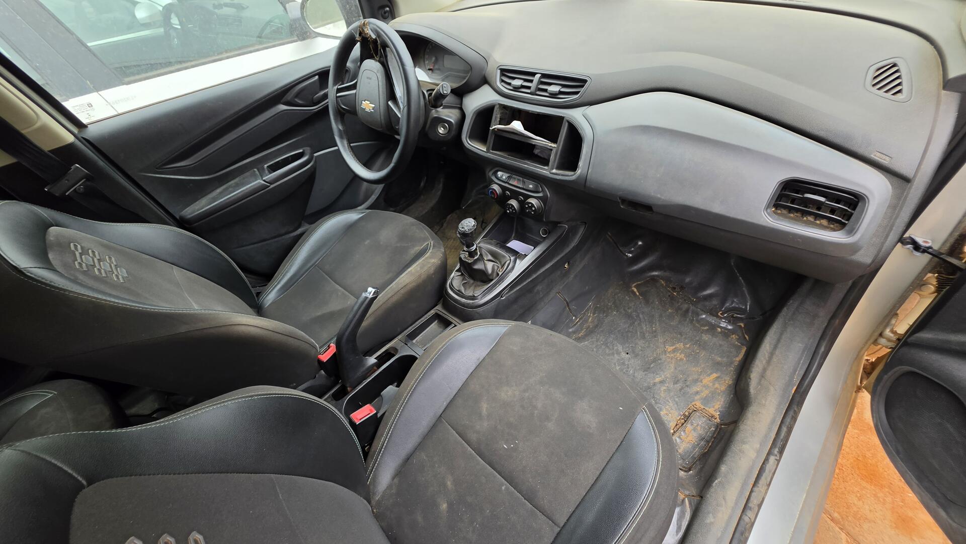 CHEVROLET ONIX JOY, COR PRATA, ANO 2020. — foto 5 de 11