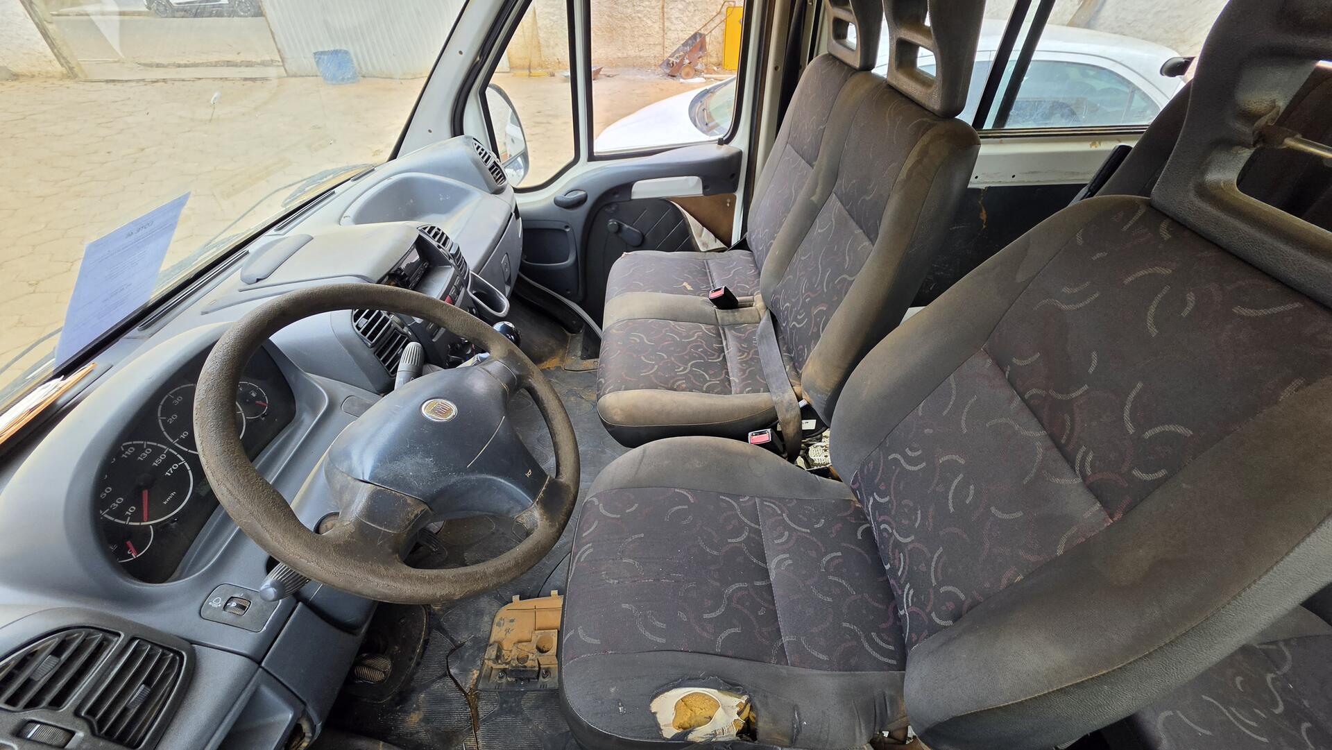VAN FIAT Ducato Minibus Branco, ANO 2012 MODELO 2013 — foto 4 de 18
