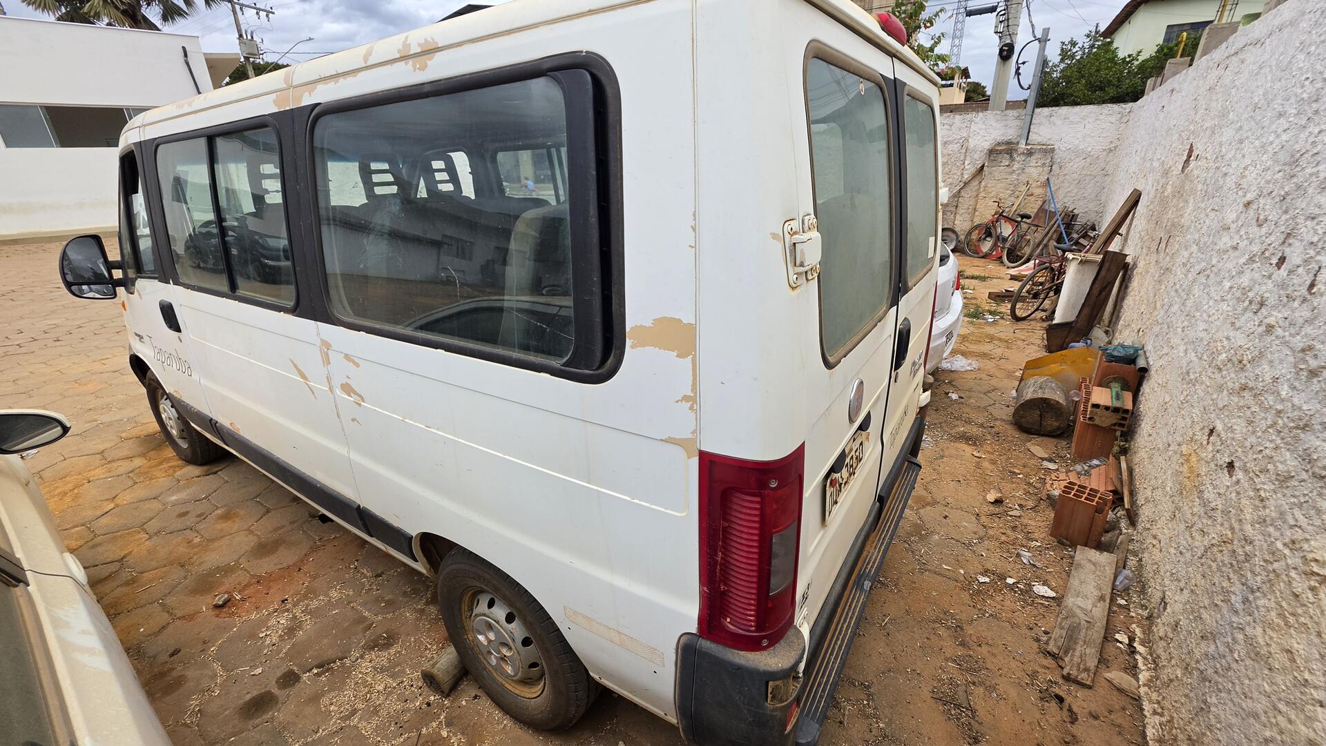 VAN FIAT Ducato Minibus Branco, ANO 2012 MODELO 2013 — foto 9 de 18