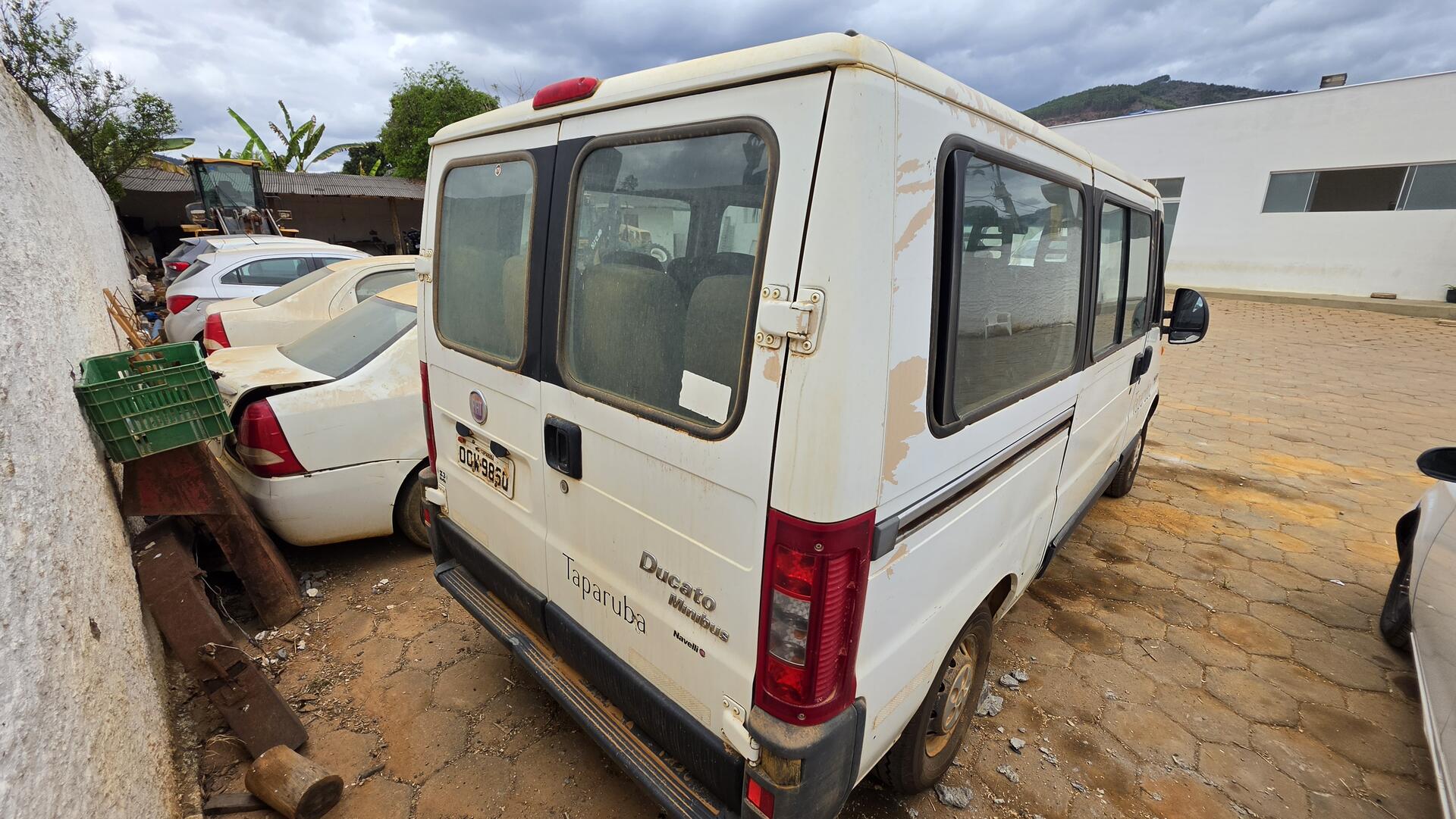VAN FIAT Ducato Minibus Branco, ANO 2012 MODELO 2013 — foto 11 de 18