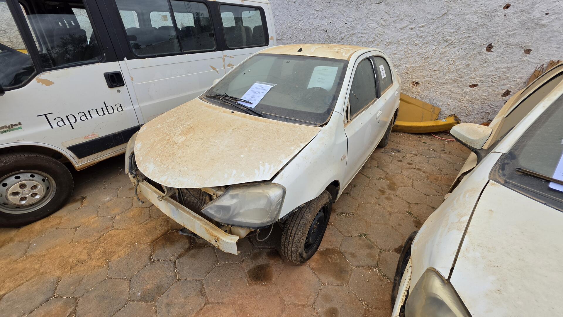 1 Toyota/ Etios SD XLS 1.5 Flex, ano 2014 — foto 3 de 12