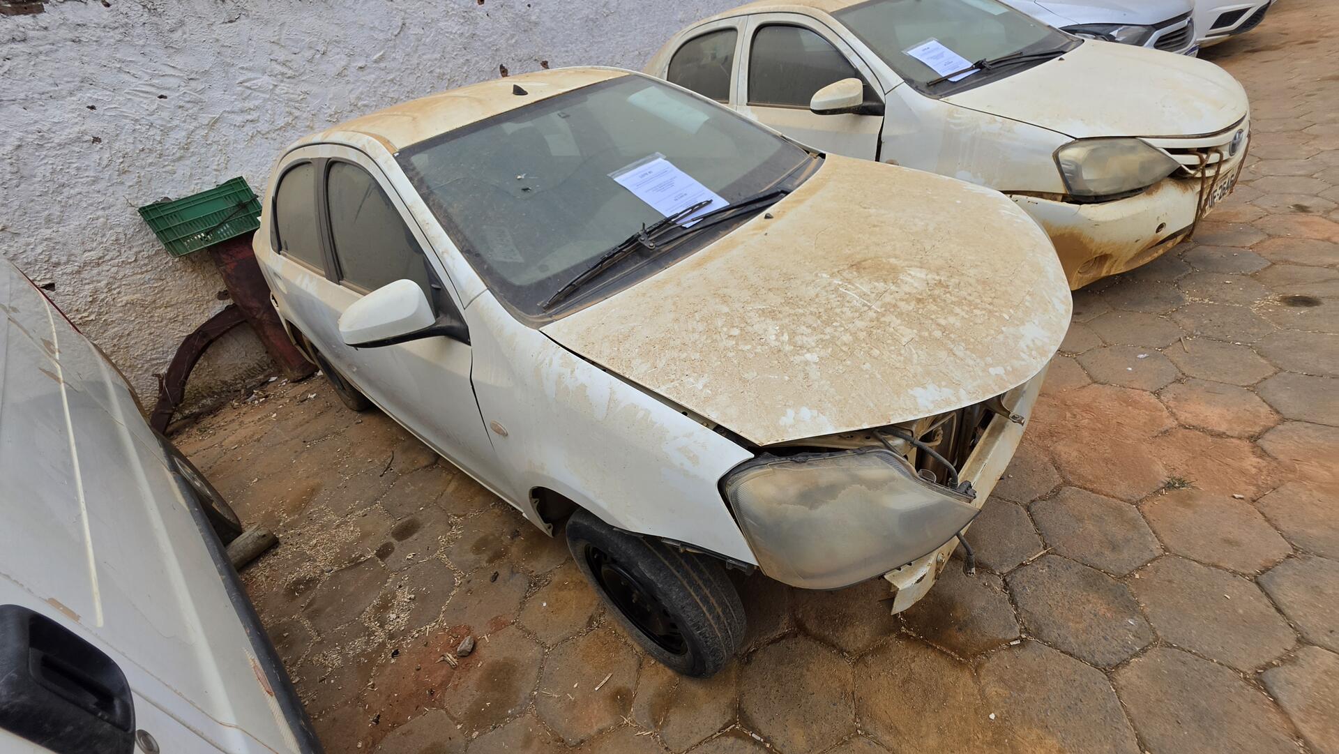 1 Toyota/ Etios SD XLS 1.5 Flex, ano 2014 — foto 9 de 12