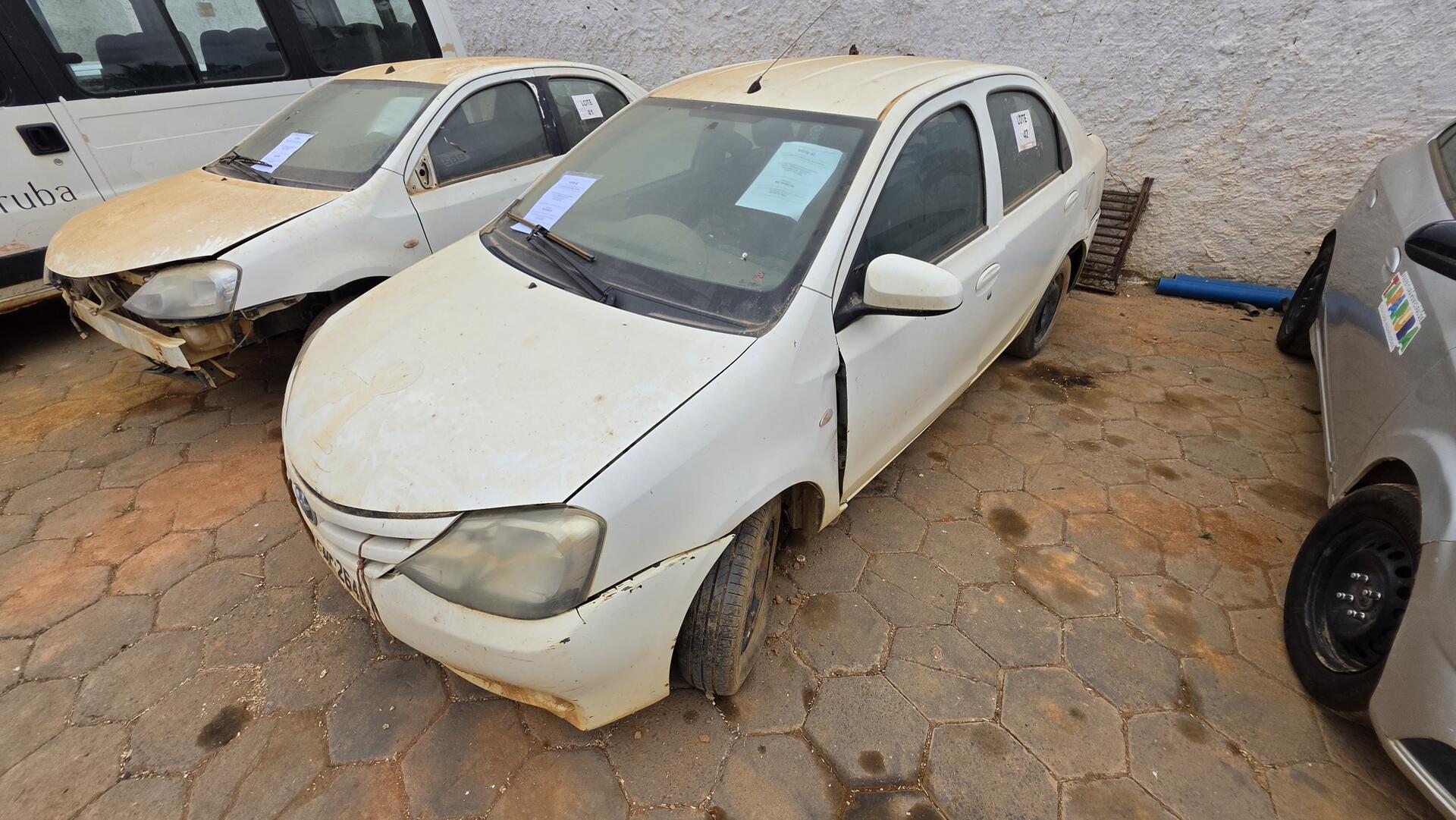 1 Toyota/ Etios SD X, 1.5 Flex, ano 2014 — foto 4 de 12